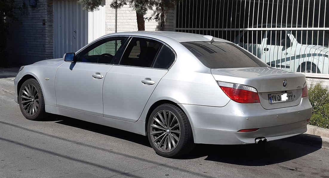 بی ام و 530i